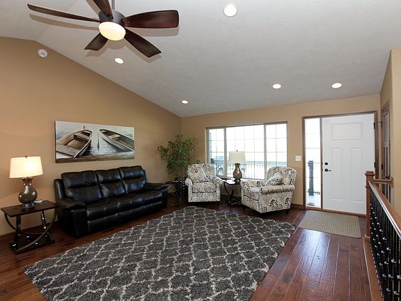 4th image of 1213 38th St