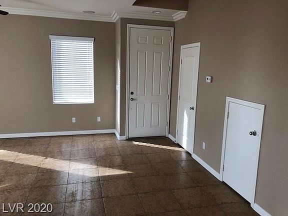 4th image of 3645 Lakeside Villas Ave #0