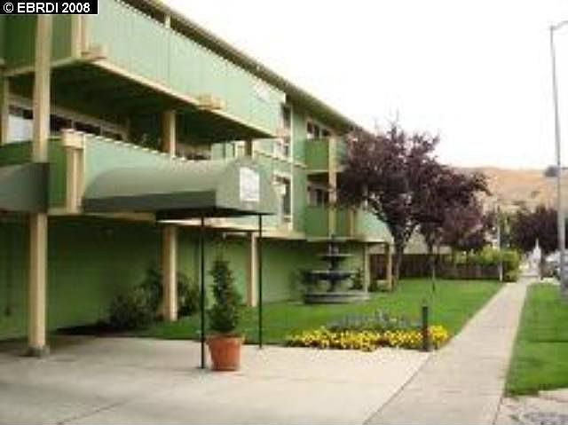 1st image of 260 Industrial Pkwy APT 3