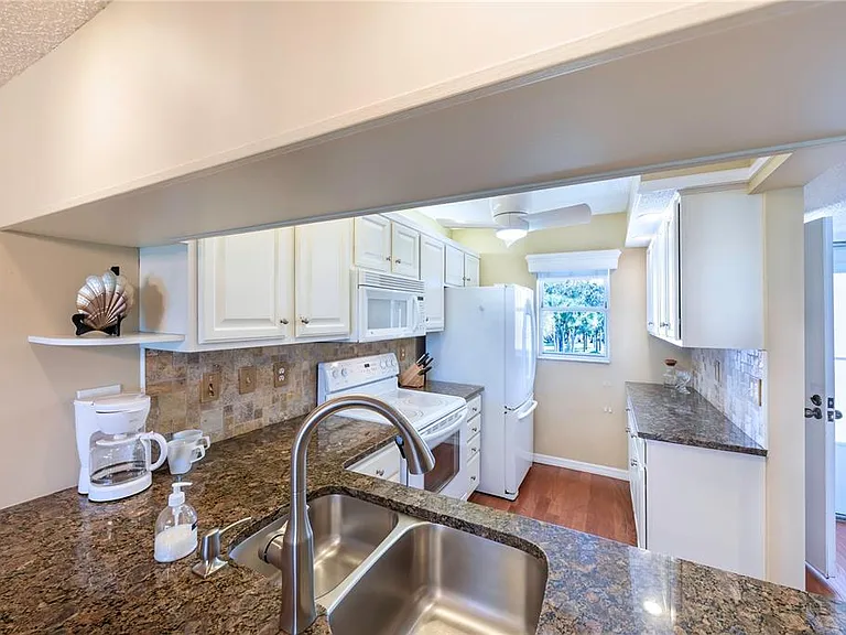 437 Cerromar Ln #525 — Photo 7