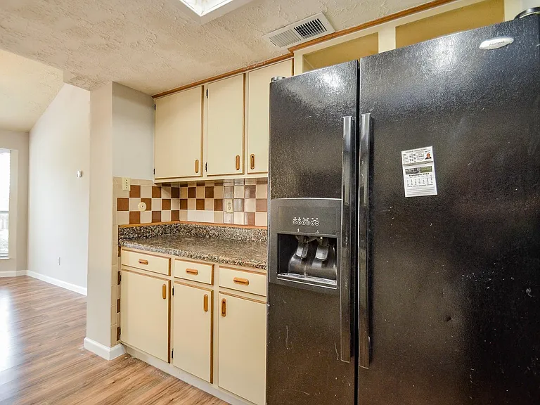 7623 Kite Hill Dr — Photo 14