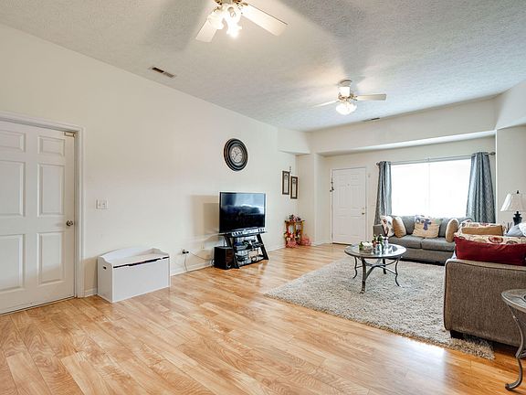 3rd image of 4230 Kayla Cir