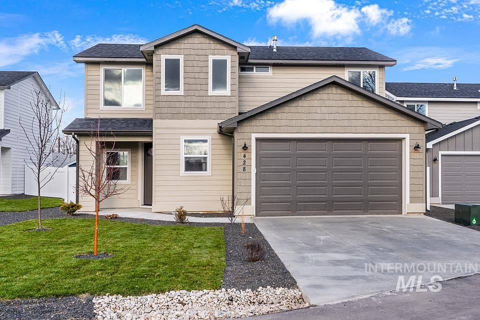 1st image of 428 Sunny Ln