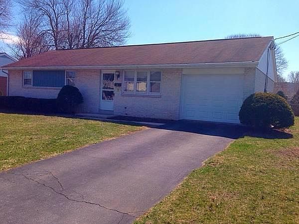 1st image of 340 Jackie Ave