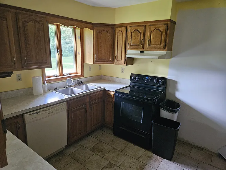 114 Woodview Ln — Photo 19