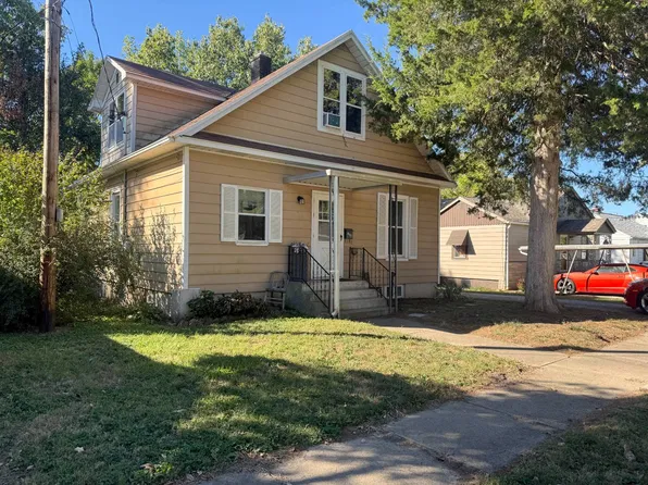 204 W Sibley St, Fairfield, IL 62837