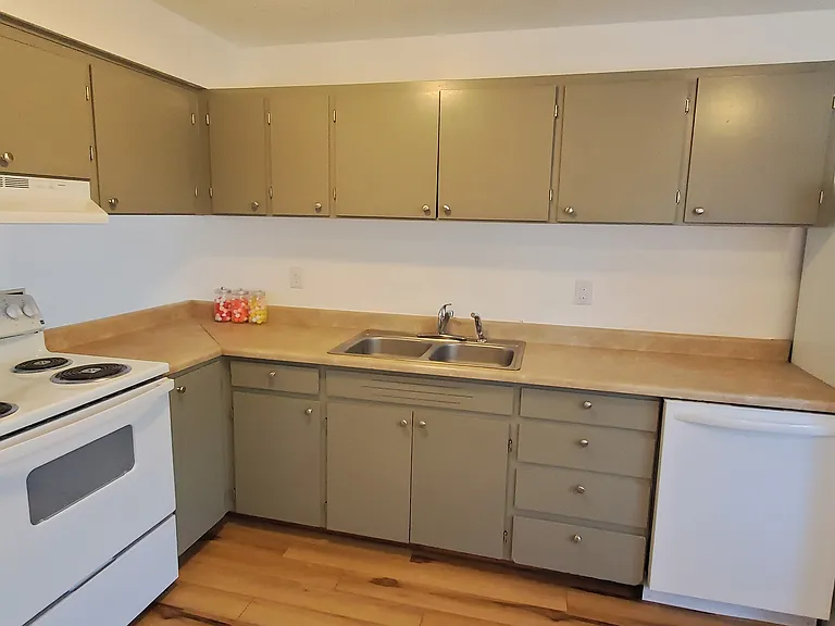 Rainier Terrace — Photo 4