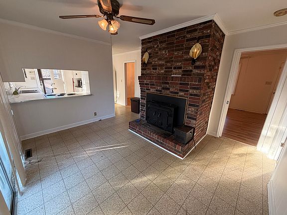 2nd image of 1103 Jeter St