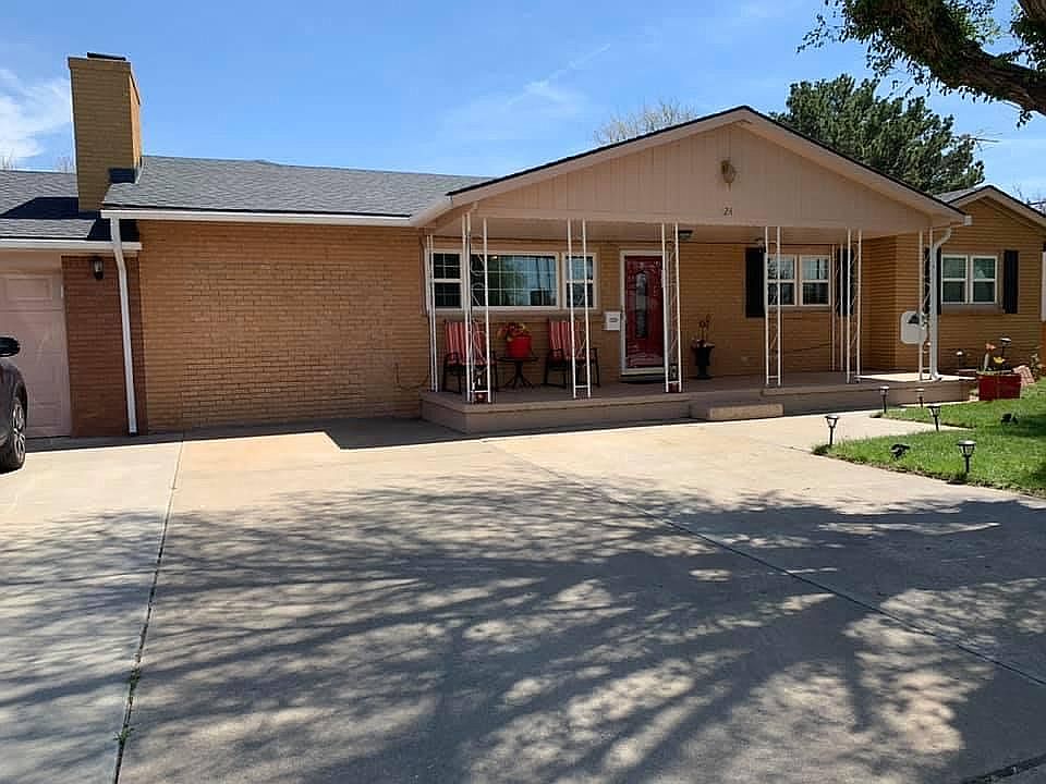 1st image of 224 Pear Ave