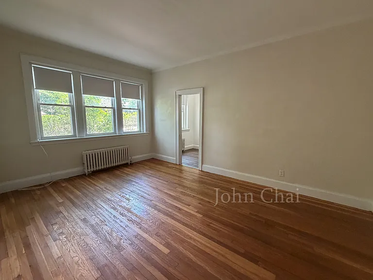 2051 Commonwealth Ave #5 — Photo 1