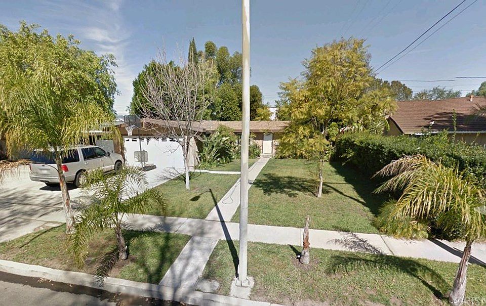 1st image of 15267 Tuba St
