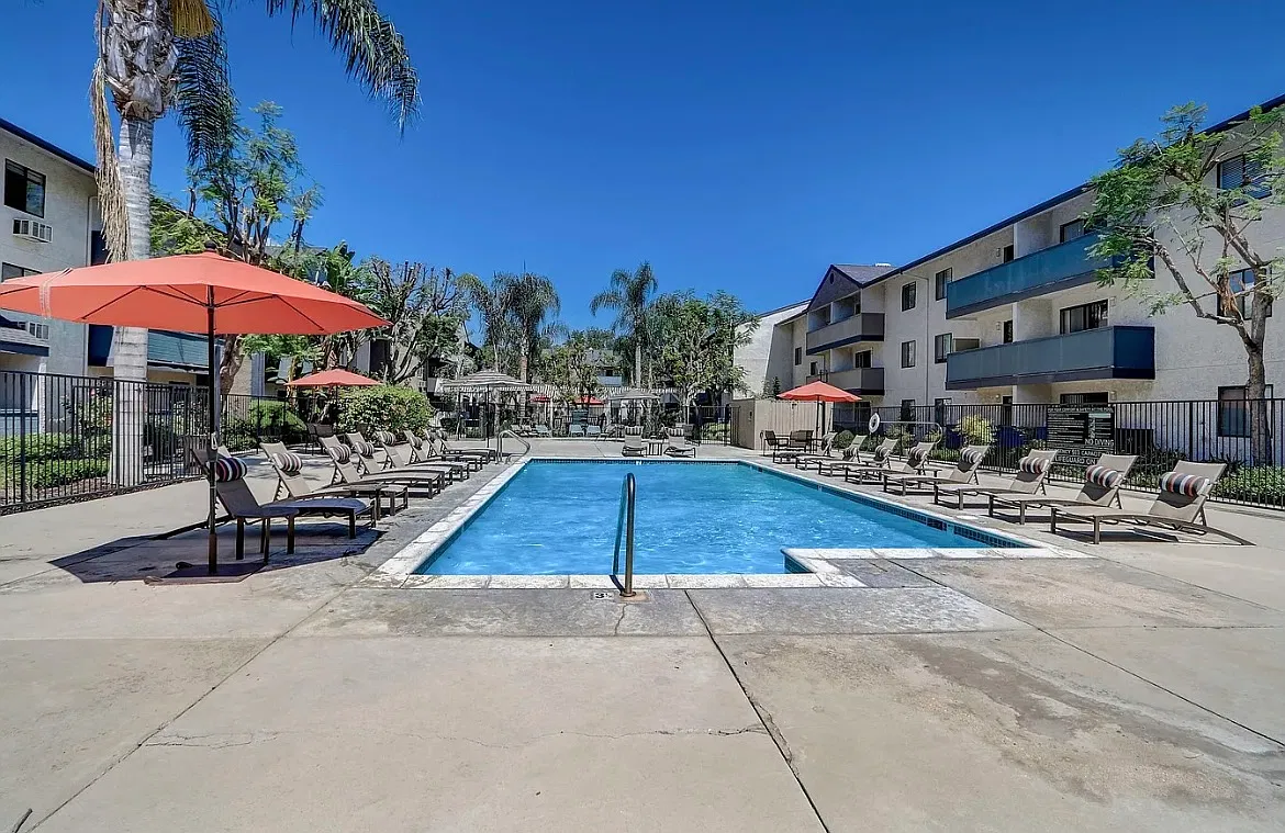 1 bed, 650 sqft, $1,995 — Photo 1