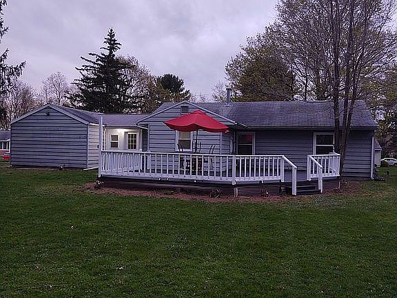 Spacious deck and rear yard