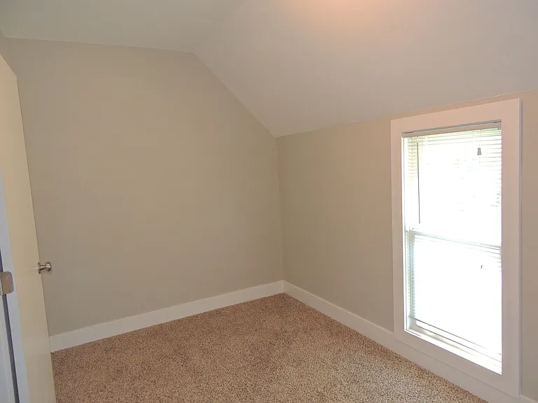1106 Titus Ave — Photo 17