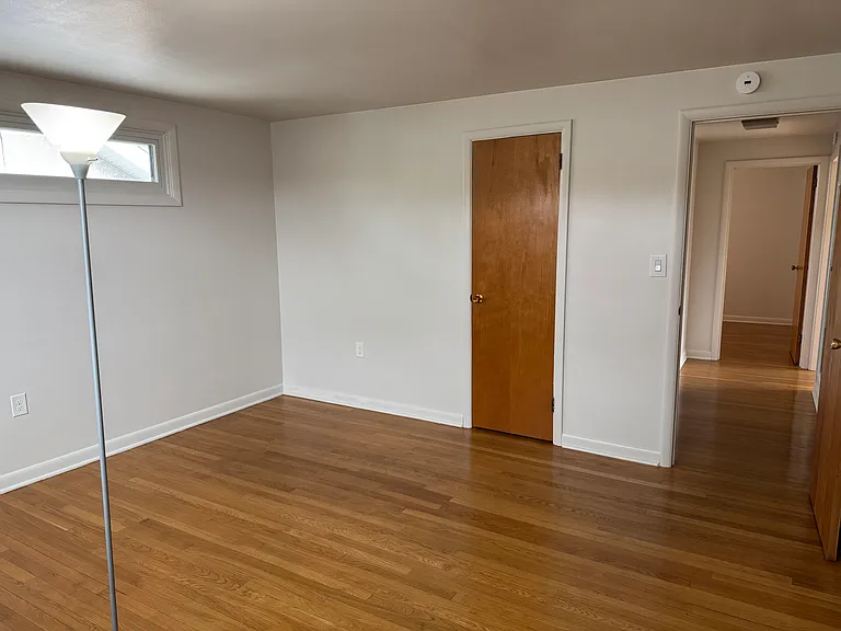 307 Warren St — Photo 19