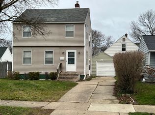 945 Sylvia St NW, Grand Rapids, MI 49504