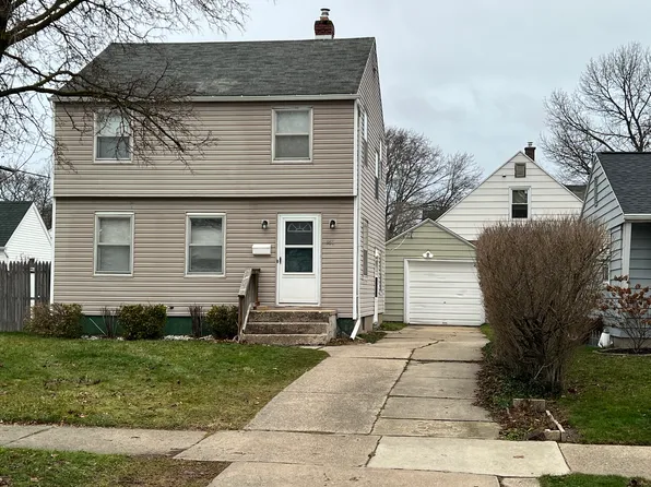 945 Sylvia St NW, Grand Rapids, MI 49504