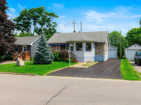 5 Sevenoaks Ave, Brockville, ON K6V 2V1