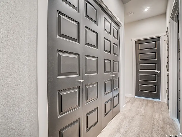 319 Piedmont Ave — Photo 22