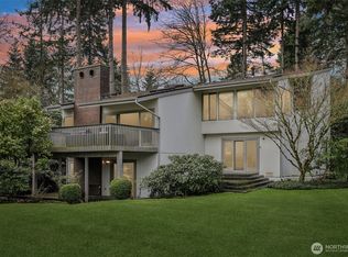 1220 80th Place NE, Medina, WA