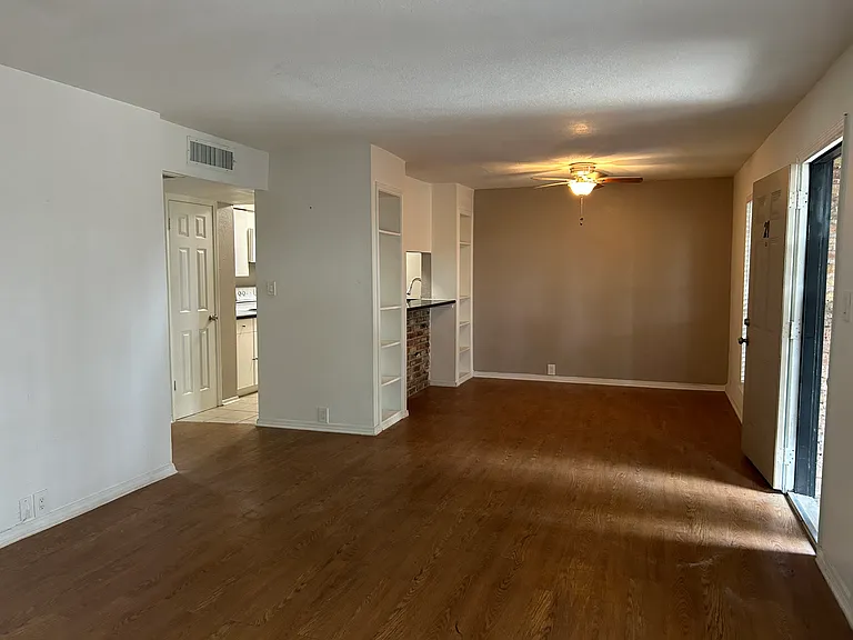 Heights on the Blvd Apts — Photo 13