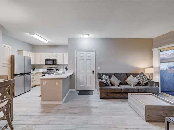 855 N Stephanie St Unit 1013, Henderson, NV 89014