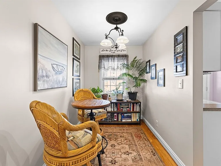 180 S Main St #5 — Photo 8