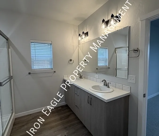 1086 Woods Bog Ct — Photo 12
