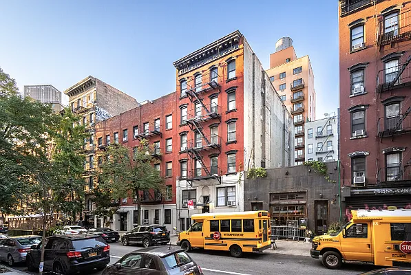 118 East 4th Street