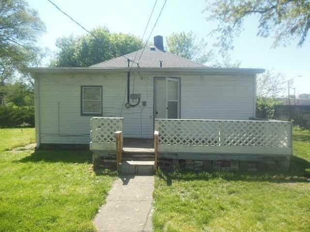 1st image of 2735 Burton Ave