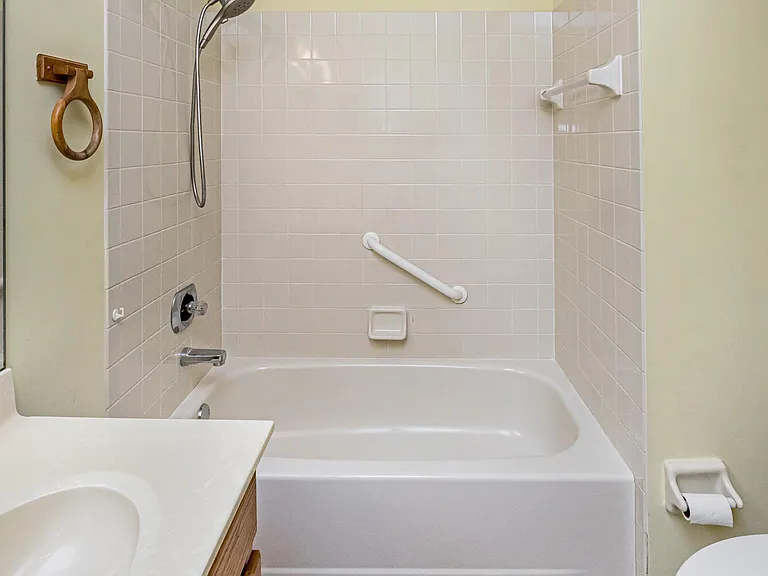 5148 Rosen Blvd — Photo 33