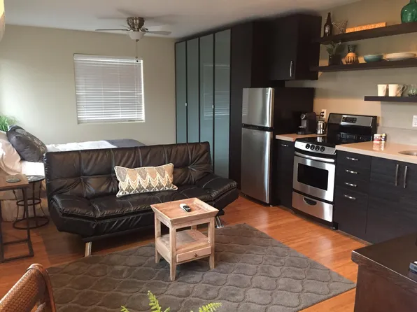 1005 Hermes Ave, Encinitas, CA 92024