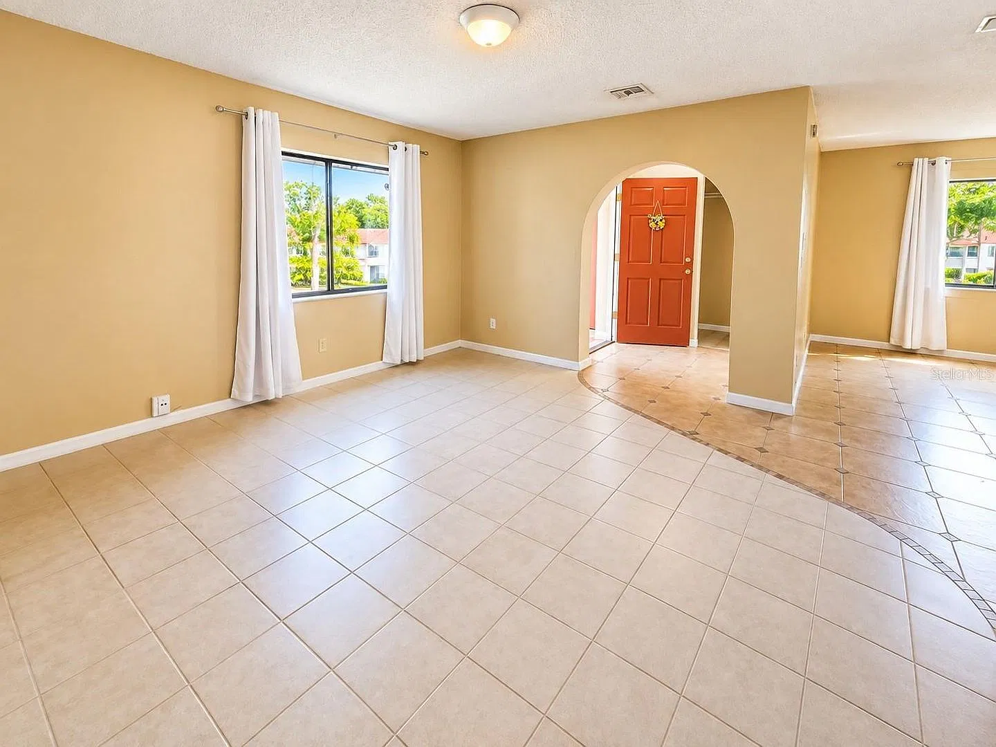2086 Oak Meadow Circle, South Daytona, FL 32119 — Photo 3