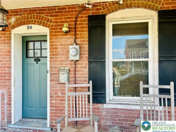 50 South St, Nazareth, PA 18064
