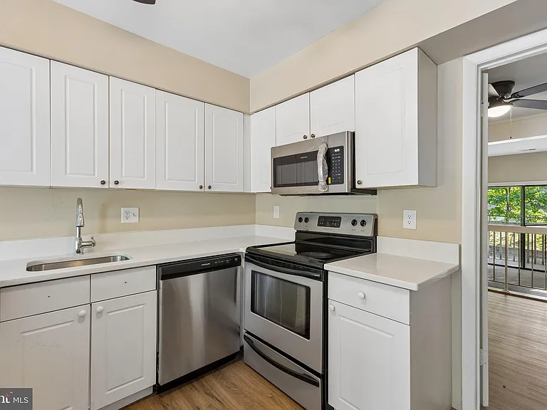 12789 Cara Dr — Photo 6