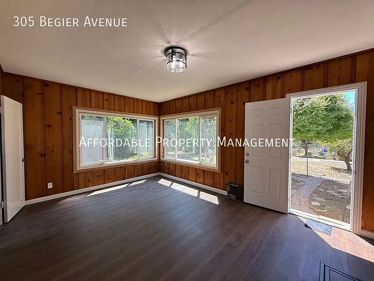 305 Begier Ave — Photo 13