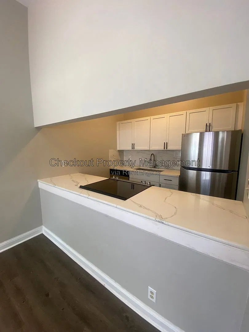 Geyer Apartments — Photo 2