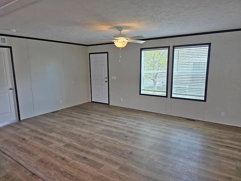 781 W Walcott Rd #143 — Photo 3