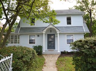3298 Campbell Dr, Bronx, NY 10465