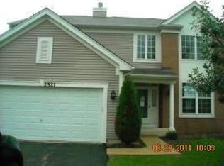 2521 Rosehall Ln, Aurora, IL 60503