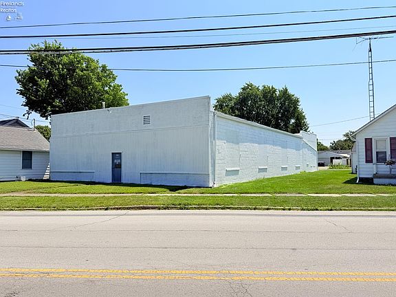 3rd image of 513 Fremont Rd