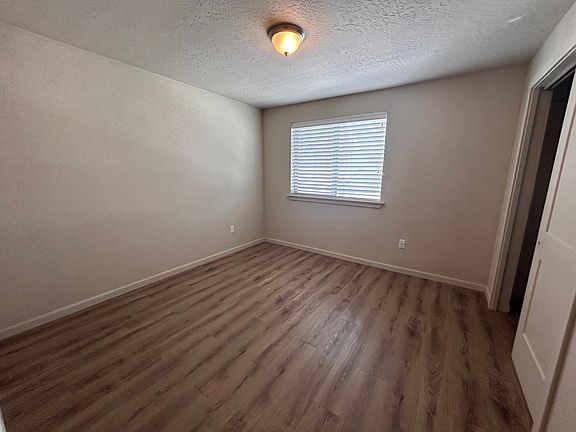 5th image of 705 E 2nd Ave #202