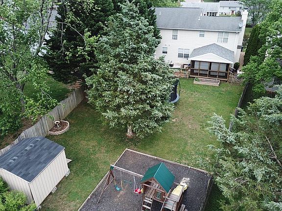 5th image of 5081 Blarney St