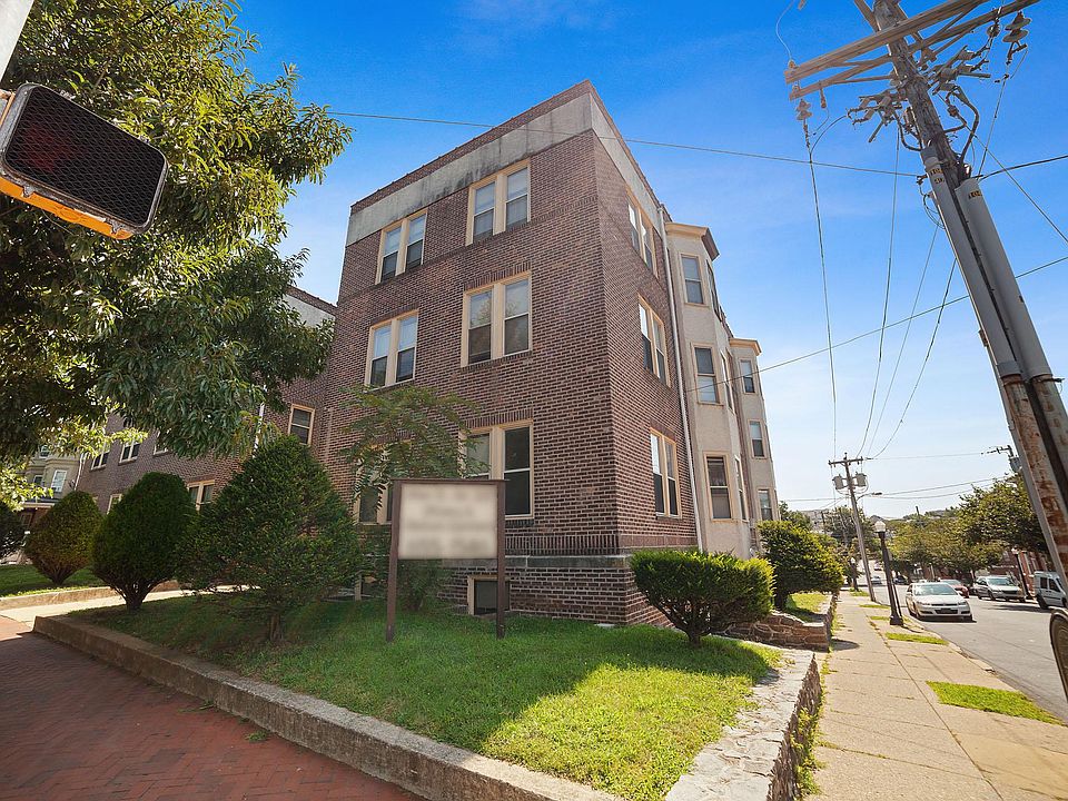 1st image of 800 N Adams St APT 1C
