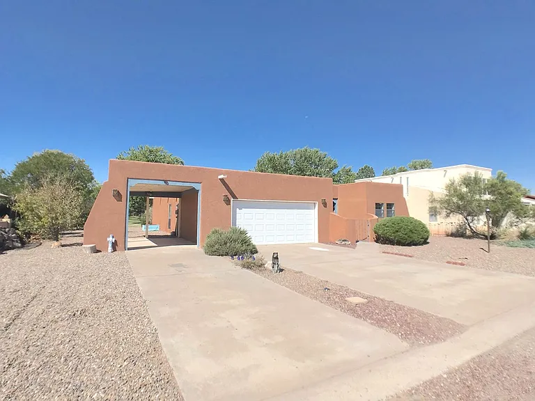 1099 Carmel Rd — Photo 24