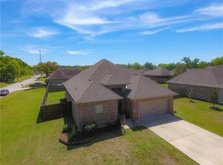 40216 Crestwood Ln, Ponchatoula, LA 70454