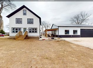 205 E 2nd St, Meriden, IA 51037