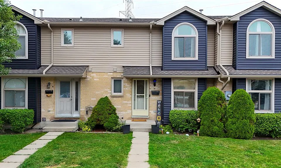 27 York Cres #17