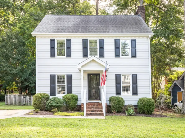 7012 Sandringham Dr, Raleigh, NC 27613