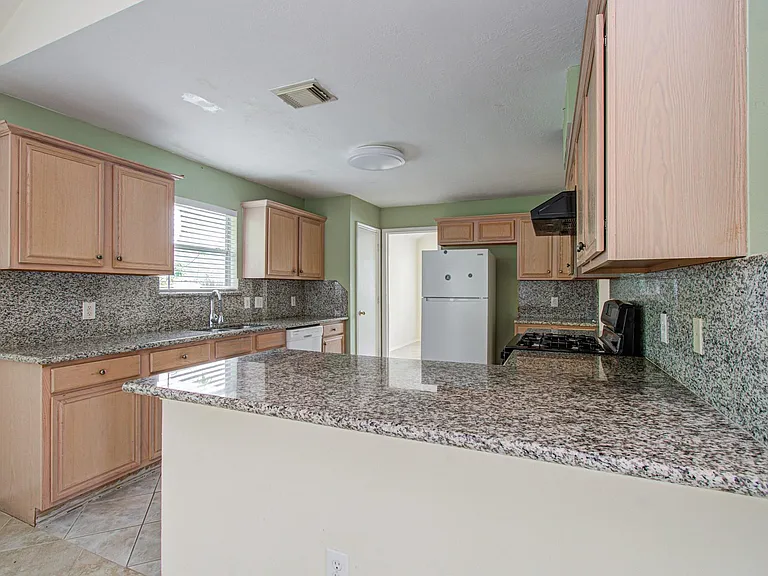 11714 Sweet Willow Ct — Photo 10